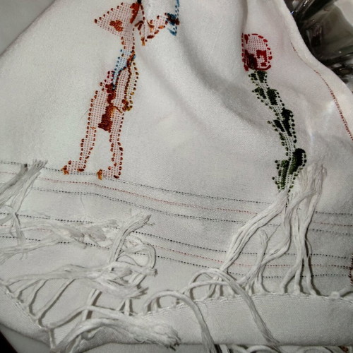 Cretan traditional table runner Prince with Lilies like new, Minoan fresco design