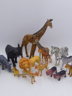Savanna plastic animal set used