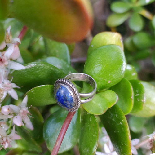 Silver 925 ring with lapis lazuli used