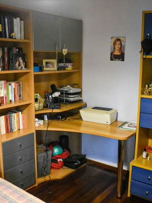 Desk with shelves like new
