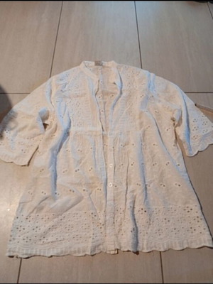 Beach shirt like new, white, size L
