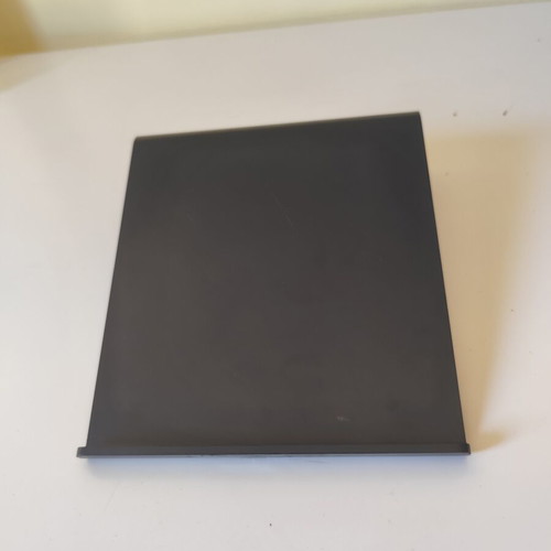 Mobile and tablet stand used, desktop
