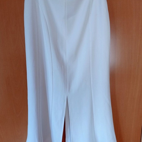 Women's white long skirt with slit new, size M