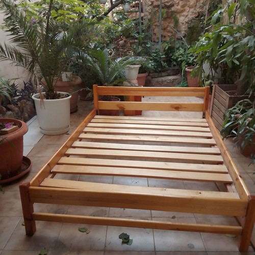 Wooden double bed used 1.50×2.00m