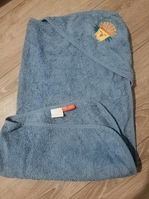 Nef-Nef Baby Bathrobe like new