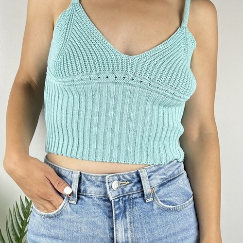 Women's knitted tops in 7 colors, sizes XS to M