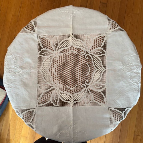 Handmade tablecloth 124x128 new