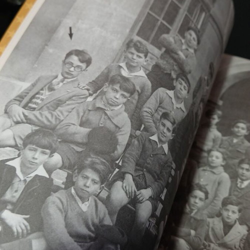 Enas Iliopoulos Onomati Dinos autobiography used