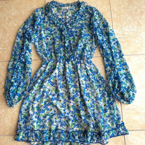 Stradivarius short floral dress like new, -  8,00 - Vendora.cy
