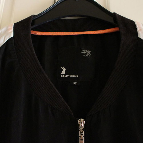 Cardigan white/black like new, size M