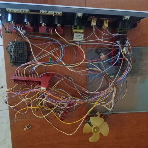 Bosch Type HTHE33 kitchen used with functional spare parts