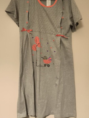Cotton maternity nursing nightgown used with buttons for breastfeeding
