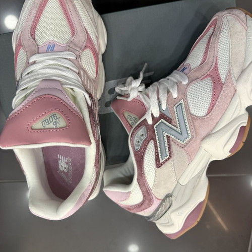New Balance pink sneakers size 40