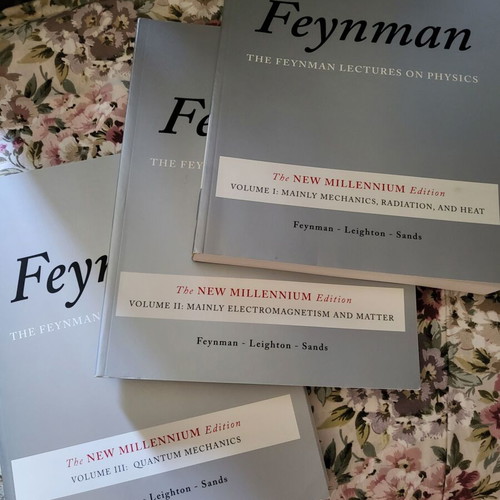 Feynman Lectures on Physics classic 3-volume set new edition