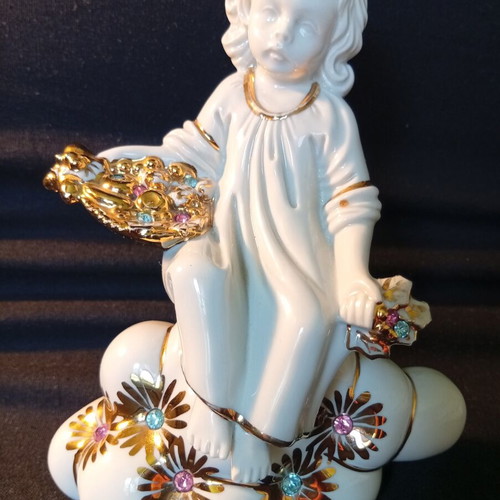 Capodimonte porcelain figurine like new, 15/12 cm