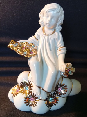 Capodimonte porcelain figurine like new, 15/12 cm