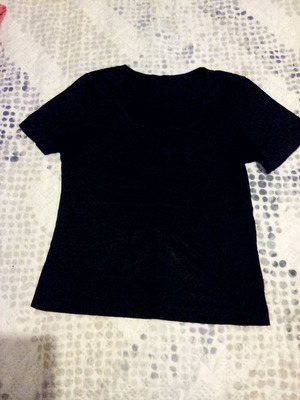 T-shirt with round neckline used, size M, black