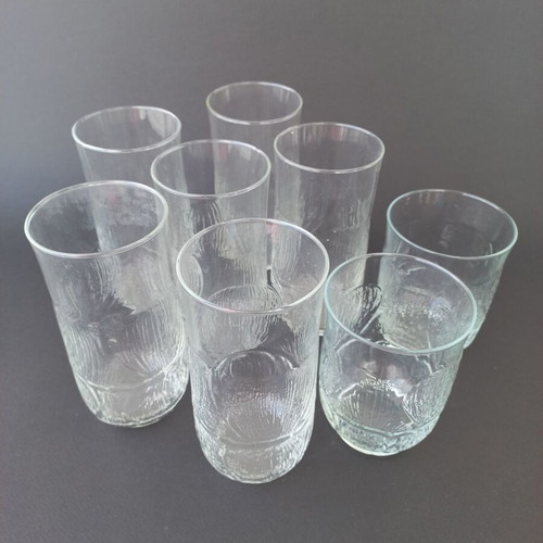 Set of 8 vintage water and wine glasses like new, glass