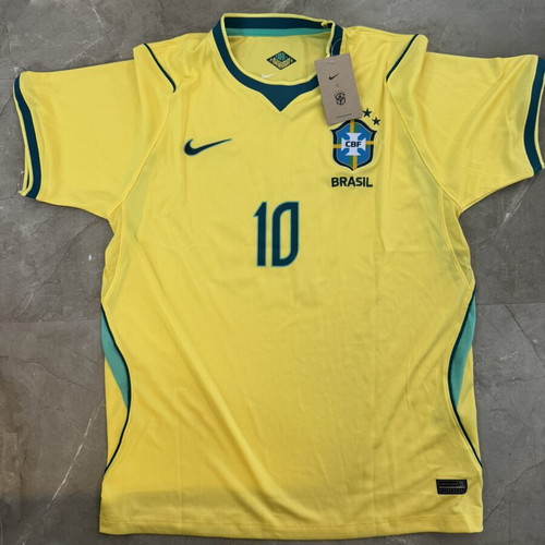 Brazil World Cup 2026 Home Kit Vinicius Large new with tags, yellow