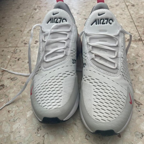 Nike Air Max 270 like new, size 44.5, sport shoes