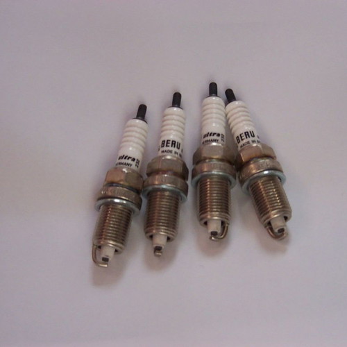 Beru 14F-8LUR spark plugs for BMW E30 E32 E31 new, set of 4