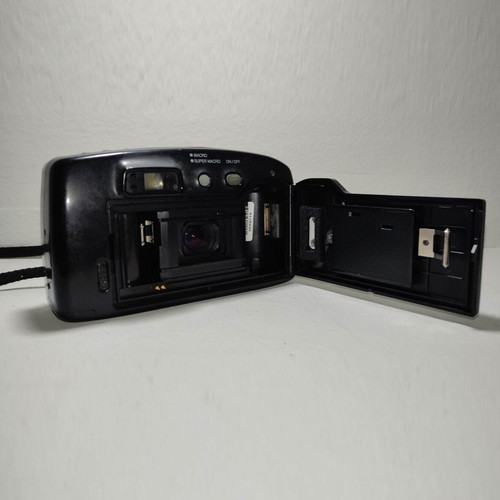 Revue 1000F camera used, vintage collectible