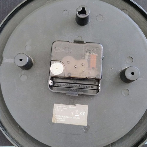 Plastic wall clock used, analog, 22 cm diameter