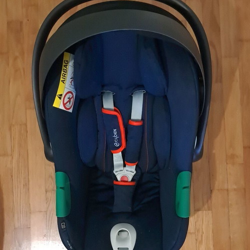 Cybex Aton B2 i-Size Baby Car Seat like new with free mirror