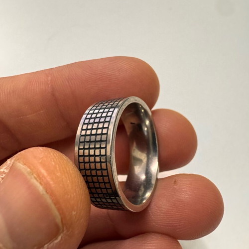 Ring used in good condition, barely worn