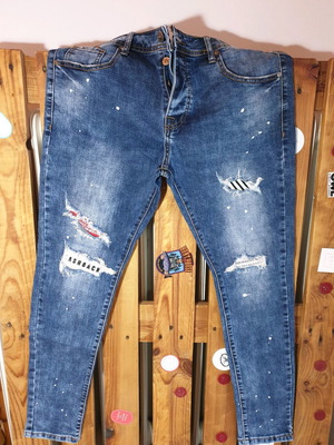 Jean size 36 used, slim at the ankle