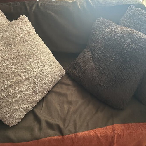 Decorative pillows set of 4, 47×47 cm, like new, beige and dark brown