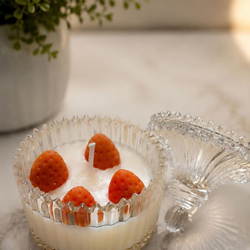 Strawberry Candle with Vanilla Scent