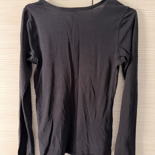 GAP long sleeve shirt like new, size M, black