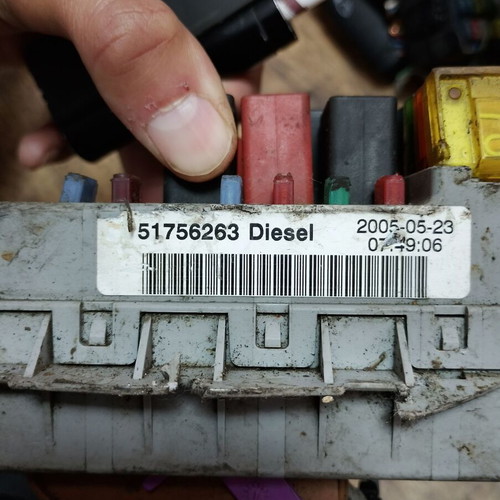 Fuse box for Fiat Doblo 1.9 JTD (2002-2009) used