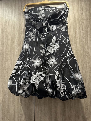 Strapless Floral Mini Dress with Bubble Hem like new