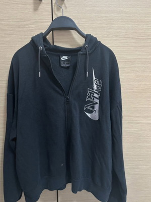 Nike black jacket (L) like new
