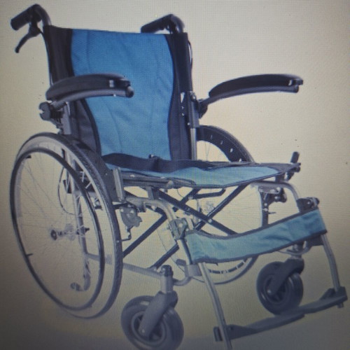Lightweight folding wheelchair like new with armrests and brakes
