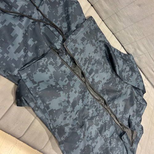 Casual jacket and camouflage pants set new, size Medium