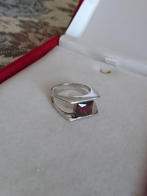925 Silver Ring with Garnet Like New