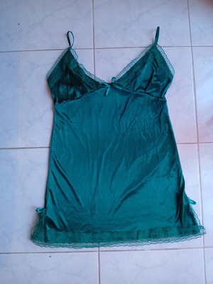 Staten women's nightdress, green, lace trim, size L