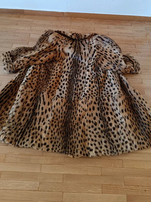 Women's coat with natural mink fur Skaperdas used, size L-XL