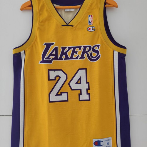 Nba Los Angeles Lakers jersey Kobe Bryant medium, like new