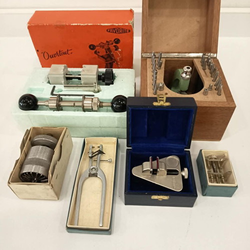 Watchmaker parts like new, assorted set