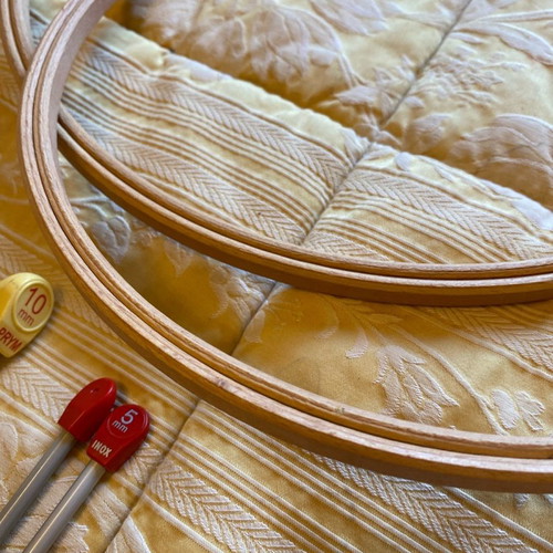Embroidery hoops used, pack of 2, English beechwood