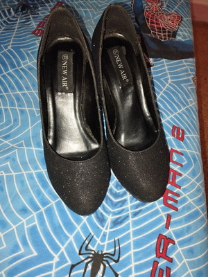 Pumps used with glitter, size 39, black