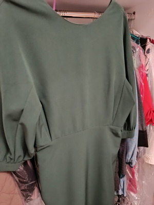 Innocent midi dress like new, size small, olive green