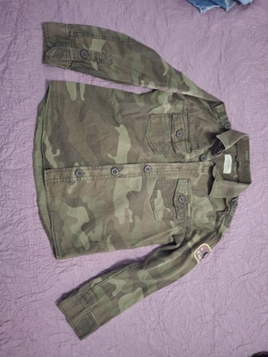 Zara shirt jacket size 5 years like new, green