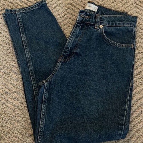 Mango mom style jean blue size XS like new