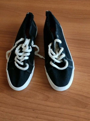 Sneakers μαύρα σαν καινούργια, αθλητικά, μέγεθος 38