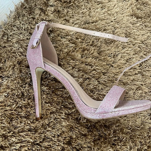 Pink sandals like new, size 40